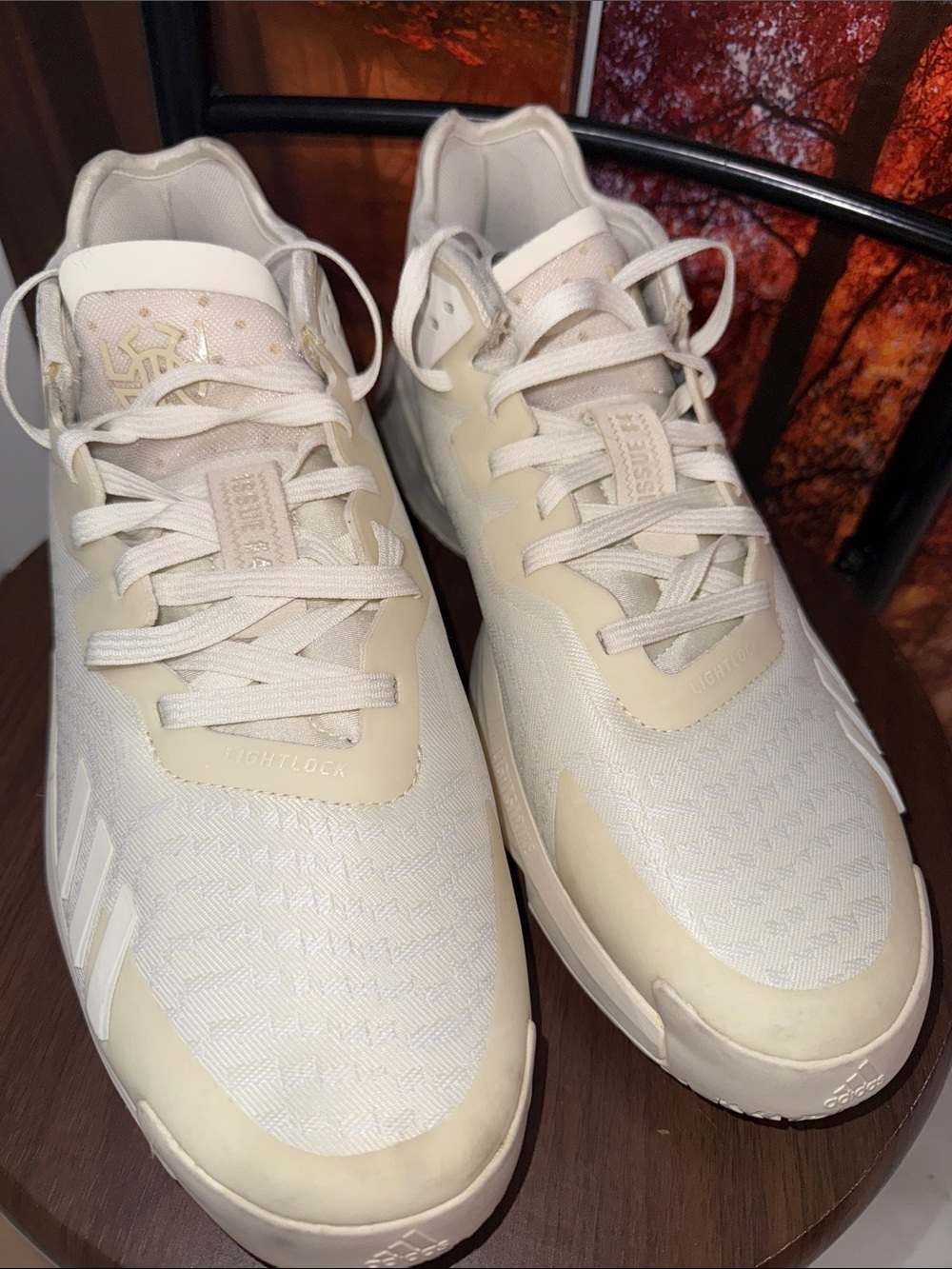 adidas Men's Cream / Off-White Lightweight Sneakers